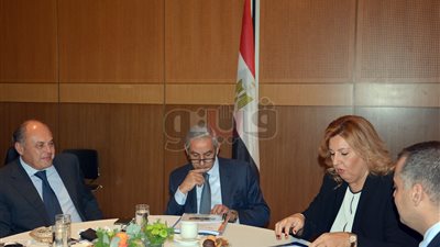 لقاءات مكثفة لوزير التجارة والصناعة مع الشركات اليونانية