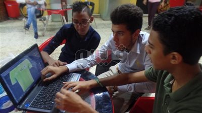 «تي شيرت» جديد للنادي المصري بتصميم 3 شباب من بورسعيد «تقرير»