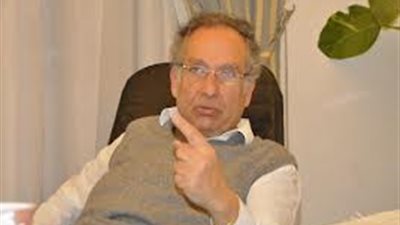 ممدوح حمزة يدعو 