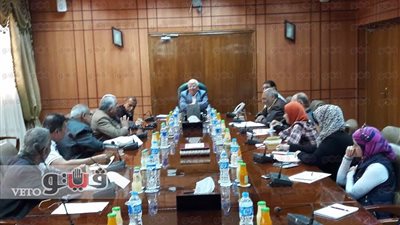 محافظ بورسعيد يبحث زيادة المساحات الزراعية بمنطقة «سهل الطينة»