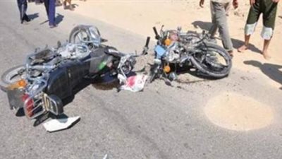 إصابة شخصين في تصادم دراجتين بخاريتين بقنا