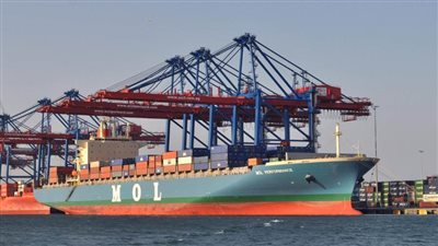 هل يحق لمصر منع السفن التركية من عبور قناة السويس؟