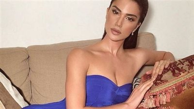 عارضة إسرائيلية ترفض إغراءات دولة عربية للمشاركة في دعاية ملابس