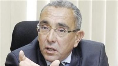 مصرفي: تخفيض أسعار الفائدة يساعد الحكومة على زيادة الاقتراض