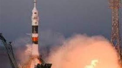 روسيا تطلق تلسكوبا للعثور على ملايين الثقوب السوداء