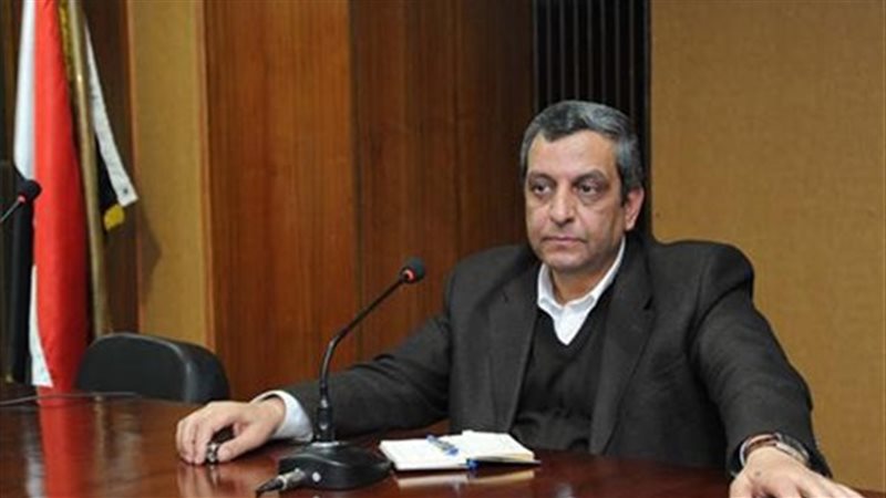  الكاتب الصحفي يحيى