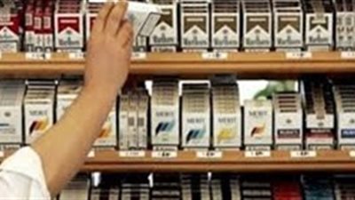 ضبط 3 تجار لبيعهم السجائر بأعلي من سعرها الرسمي في العجوزة