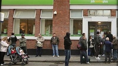 انخفاض معدلات البطالة فى بريطانيا خلال الربع الأخير من 2012