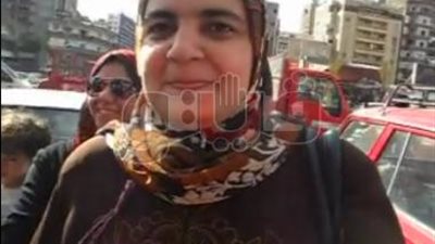 بالفيديو..أولياء أمور يطالبون بإزالة السيارات المجهولة أمام المدارس