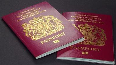 قرار بريطاني بمصادرة جوازات سفر الآباء غير المهتمين بأبنائهم