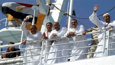 نقل 10 آلاف و500 حاج فى 8 رحلات بحرية من نويبع