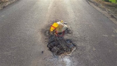 لصوص أغطية البالوعات بالشرقية يرفعون شعار «المال السايب يعلم السرقة»