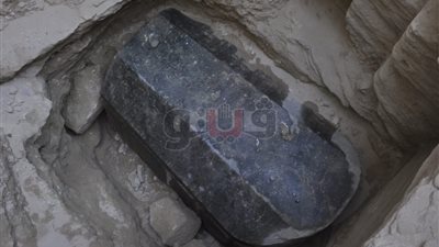 الآثار تكشف تفاصيل العثور على تابوت ضخم من الجرانيت بالإسكندرية