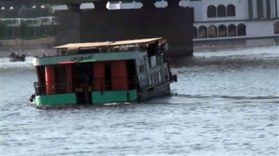 إنقاذ 18 راكبا من الغرق عقب تعطل محرك أتوبيس نهري في أسيوط