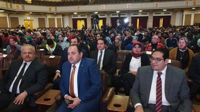 أحمد الشيخ يمثل وزير الشباب والرياضة في حفل الكاف بجامعة القاهرة