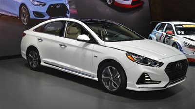 هيونداى تشارك بمعرض الصين بسيارتين هجين (صور)