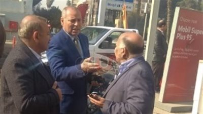 نائب محافظ القاهرة: إصلاح خط مياه بمصر الجديدة (صور)