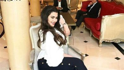 بالصور.. «فاشونيستا» كويتية تثير الغضب بعد سخريتها من السعوديين