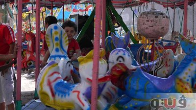 بالصور.. الأطفال يتصدرون مشهد احتفالات العيد في الحديقة اليابانية