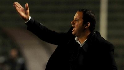 محمد عودة يتقدم باستقالته من تدريب المقاولون