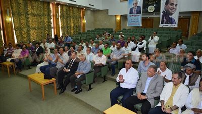 بالصور.. محافظ مطروح: لجنة لتقييم أسعار أراضي «العلمين» المتنازع عليها