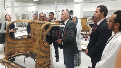 بالصور.. وزير الداخلية السنغافوري يزور المتحف المصري الكبير