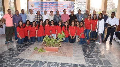 «الصيد» يكرم فراشات الباليه المائي بعد التتويج ببطولة الجمهورية (صور)