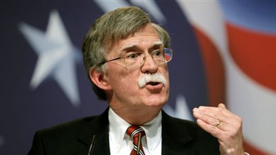 مستشار ترامب للأمن القومي يدافع عن لقائه المرتقب مع بوتين