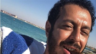 مصطفى شعبان ينشر صورة جديدة من إجازته الصيفية