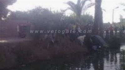 إنقاذ ٣ أشخاص من الموت غرقا إثر انقلاب توك توك داخل هويس كفر الزيات