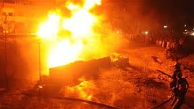 بائع متجول يحرق شقة وسيارتين بالمولوتوف في شبرا الخيمة