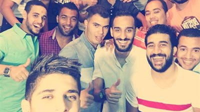 بالصور.. «الشيخ» يقيم إفطارًا لزملائه القدامى وجيرانه ببني سويف