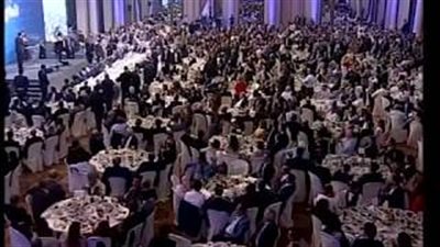 بالفيديو.. رد فعل فتاة طلب شاب يدها أمام رئيس وزراء لبنان