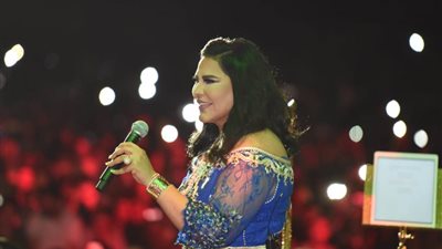 الجمهور يتفاعل مع أحلام بالزغاريد في حفل «موازين» (صور)