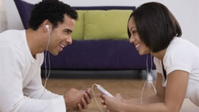 6 حيل زوجية تقضي على الملل والفتور بينكما