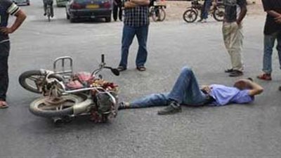 إصابة شخصين في اصطدام دراجتين ناريتين برأس سدر