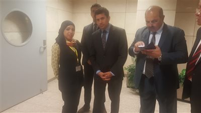 وزير الشباب والرياضة يستقبل بعثة البحر المتوسط بمطار القاهرة