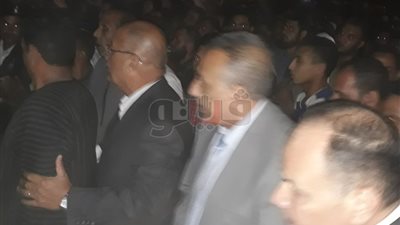محافظ الجيزة ومدير الأمن يشيعان جنازة أحد شهداء سيناء (صور)