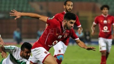 وليد أزارو يتقدم بالهدف الأول لـ«الأهلي» في المقاولون العرب