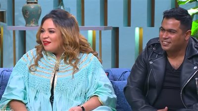 زوج ويزو عن أيام الجامعة: كنت حتة بونبوناية (فيديو)