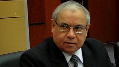 «الإنتاج الحربي» تقدم تقريرًا لـ«محلب» حول مشروعات الوزارة