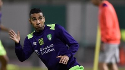 مؤمن زكريا يشارك بفوز الأهلي أمام تركتور سازي تبريز 1/ 0 (فيديو)