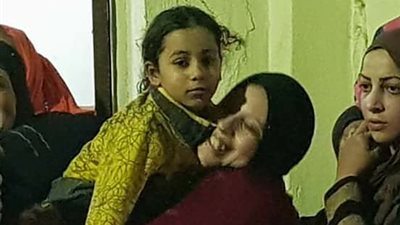 بالصور.. فرحة أهالي شبرا الخيمة بعد عودة طفلة مختطفة منذ شهرين