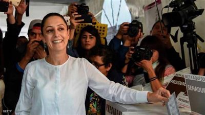 انتخاب عالمة فيزياء من أسرة يهودية أول امرأة تحكم مكسيكو