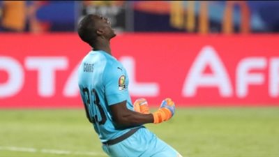 حارس السنغال أفضل لاعب في مواجهة تونس بنصف نهائي أمم أفريقيا
