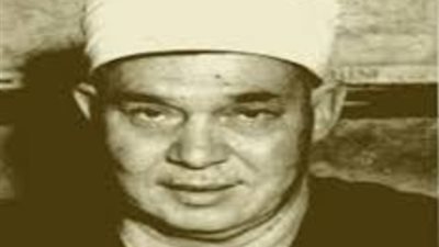 الشيخ أبو زهرة يعالج انحراف الشباب بالضرب