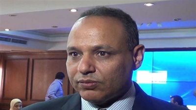 رئيس البحث العلمي يشهد الاحتفال بالعرض الأول لـ«عقل مضيء» و«المهمة»