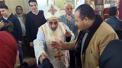 توافد الأقباط على قداس عيد الميلاد بالقليوبية | صور