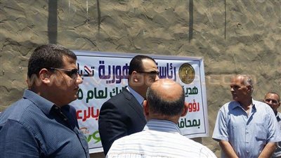 بالصور.. توزيع 60 رأس ماشية على الأسر الأولى بالرعاية فى الفيوم