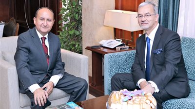 عمرو نصار يلتقي وزير الاستثمار والتنمية البولندي